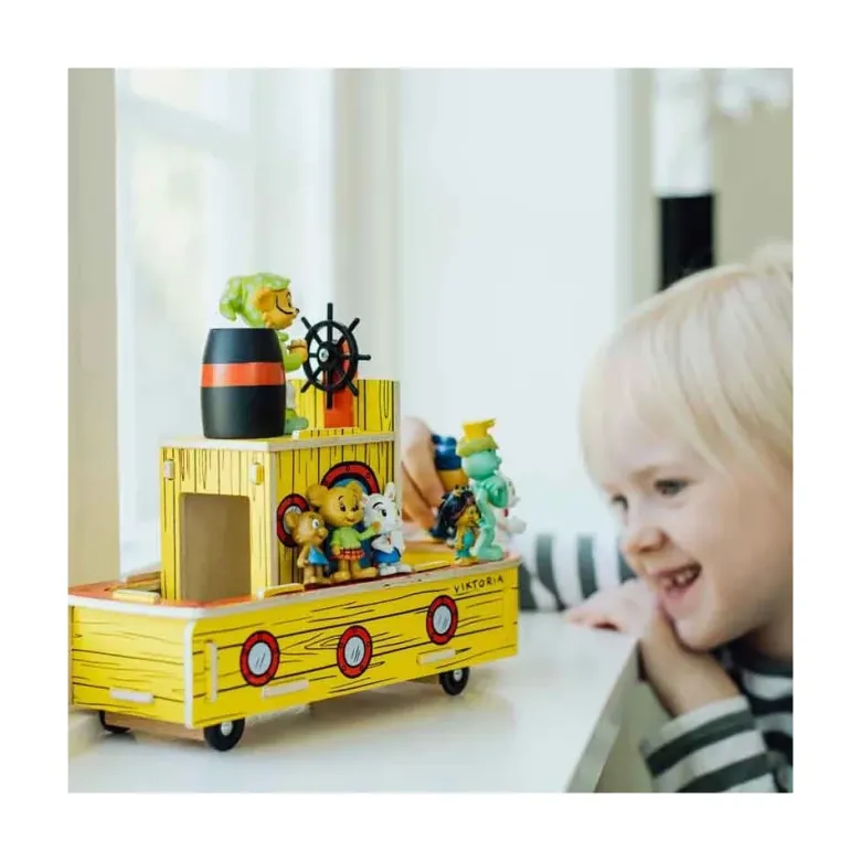 Bamse Träbåt Viktoria
