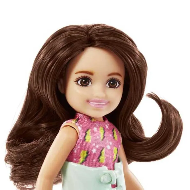 Barbie Chelsea med ryggstöd HKD90