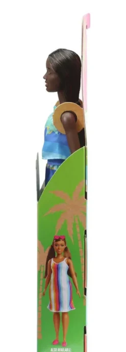 Barbiedocka Loves the Ocean