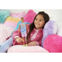 Barbie Ken Docka med benprotes HJT11