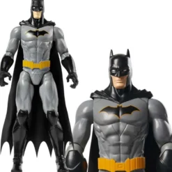 Batman Figur med grå och svart dräkt gul 30 cm DC Comics