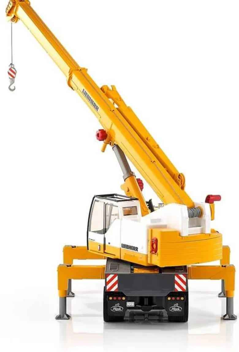 Bruder MACK Granite Liebherr Kranlastbil 02818
