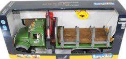 Bruder MACK Timmerbil med stockar 02824