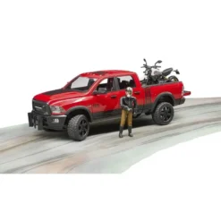 Bruder RAM 2500 Power Wagon med Motorcykel och Figur 02502