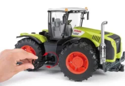 Bruder Stor Claas XERION 5000 Traktor 03015