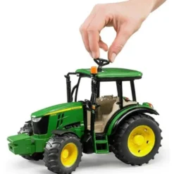 Bruder Traktor John Deere 5115M 02106