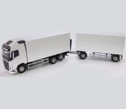 Emek Volvo FH Globetrotter Lastbil med Släp