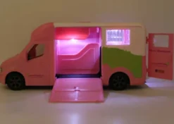 Hästransport med ljus och ljud Anemone Leksaksbil Rosa Kids Globe