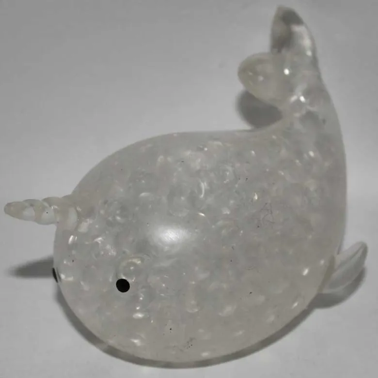 Klämdjur Squeeze Beaded Narval Squishy 11 cm
