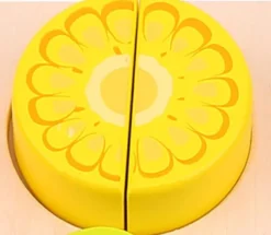 Leksaksmat delbara grönsaker i trä med skärbräda Tooky Toy