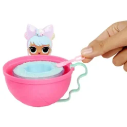 L.O.L. Suprise Mix and Make Birthday Cake Tot Docka