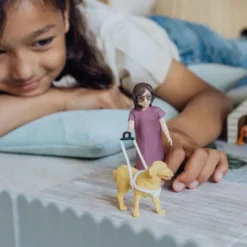 Lundby Docka med blindkäpp och hund