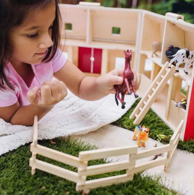 Melissa & Doug Bondgård i trä