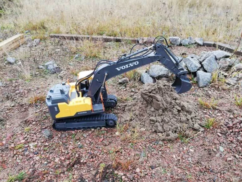 Radiostyrd Grävmaskin Volvo EC160E Jamara 2,4 Ghz