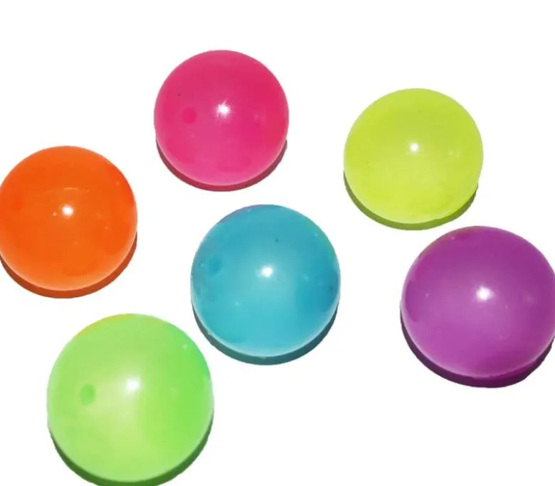 6 st. Sticky Klibbiga Lysande Bollar Klämbollar